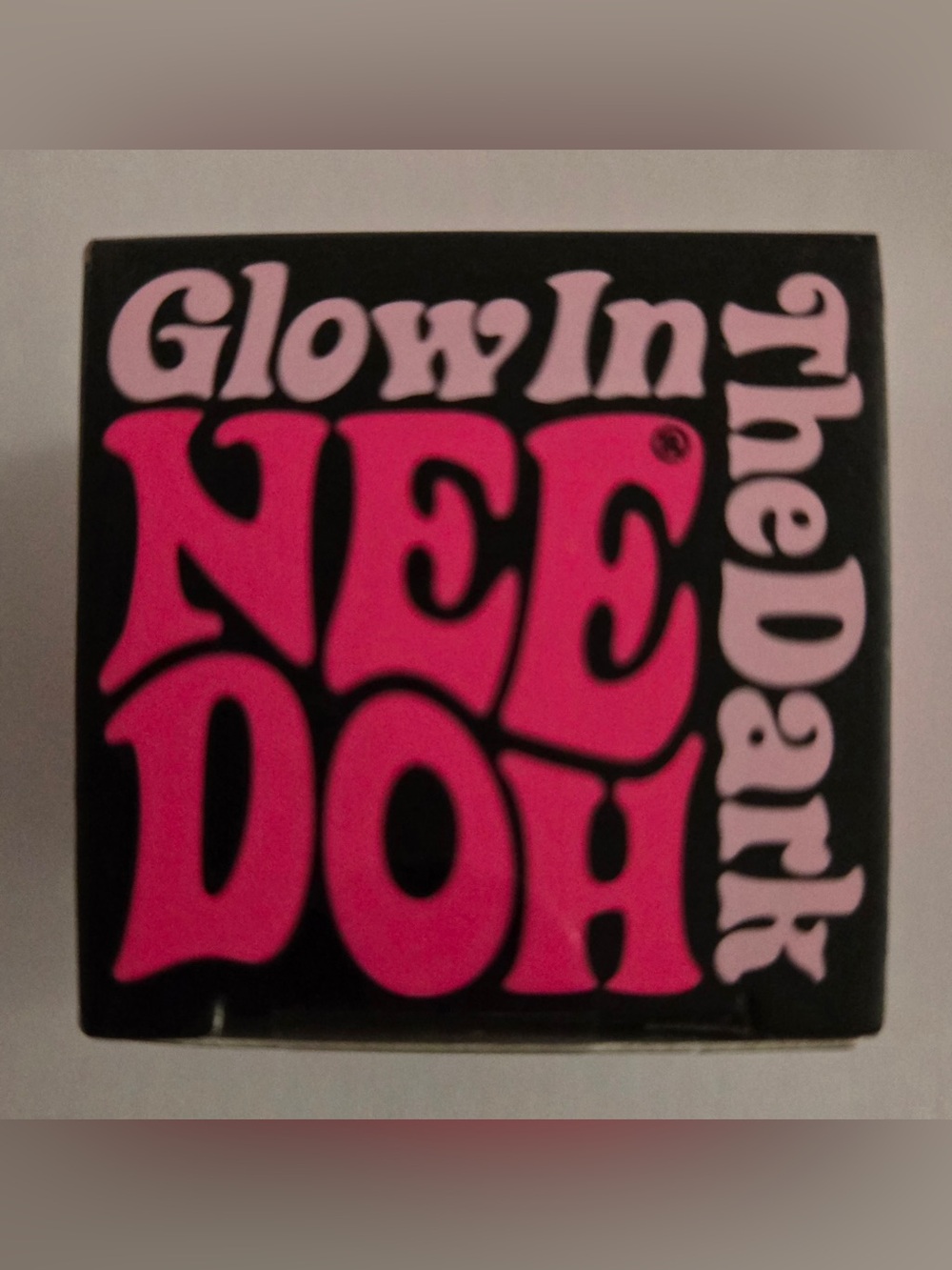 NeeDoh Glow in the Dark Groovy Glob Mini – Pink – Brand New